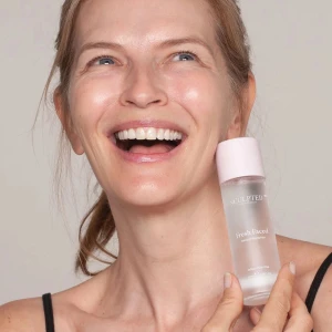 Sculpted by Aimee Connolly Fresh Faced Makeup Remover 100ml Sculpted by Aimee Connolly Fresh Faced Makeup Remover 100ml