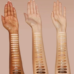 SOSU Dripping Gold Cc Cream Spf Coffee 9.5 SOSU Dripping Gold Cc Cream Spf Coffee 9.5