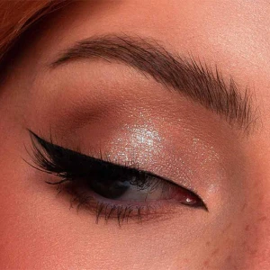 KASH Beauty Glitter Glaze Vogue KASH Beauty Glitter Glaze Vogue