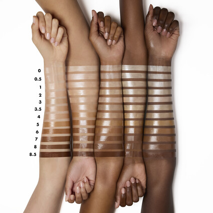 e.l.f. Halo Glow Liquid Filter 3 Light/medium e.l.f. Halo Glow Liquid Filter 3 Light/medium