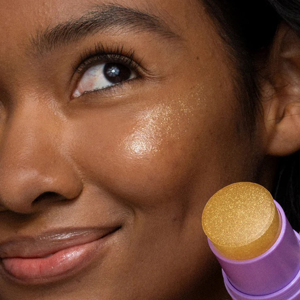Showing contents of Dermalogica Clear Start Golden Hour Hydrating Spf 30 Stick Showing contents of Dermalogica Clear Start Golden Hour Hydrating Spf 30 Stick