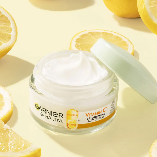 Garnier Skinactive Vitamin C Brightening Day Cream 50ml Garnier Skinactive Vitamin C Brightening Day Cream 50ml