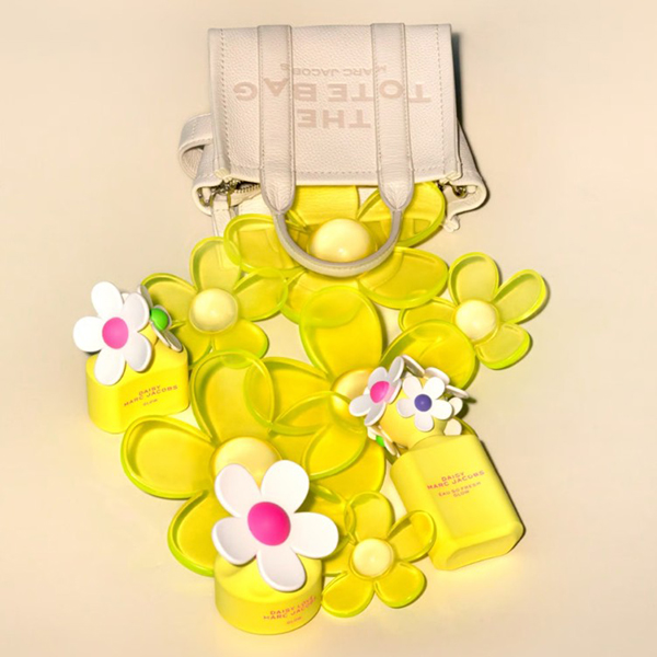 Marc Jacobs Daisy Glow Edt 50ml Marc Jacobs Daisy Glow Edt 50ml