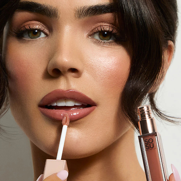 SOSU Satin Lip Glaze Butter Almond
